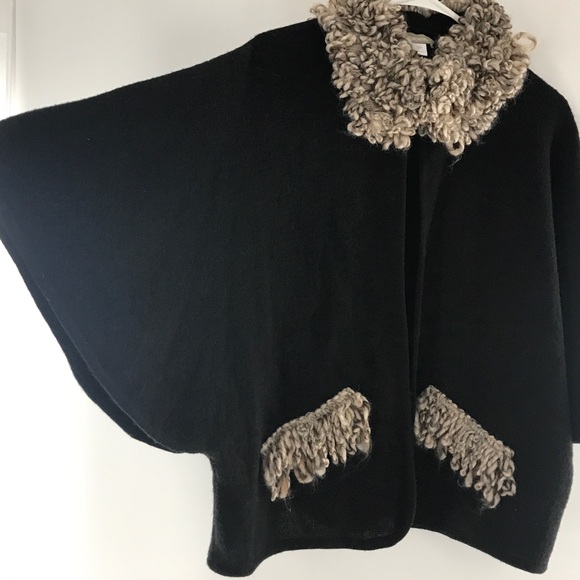 VTG Nordstrom Black Knit Cape Style Cardigan Contrasting Yarn Collar Shag Pocket - Picture 10 of 12